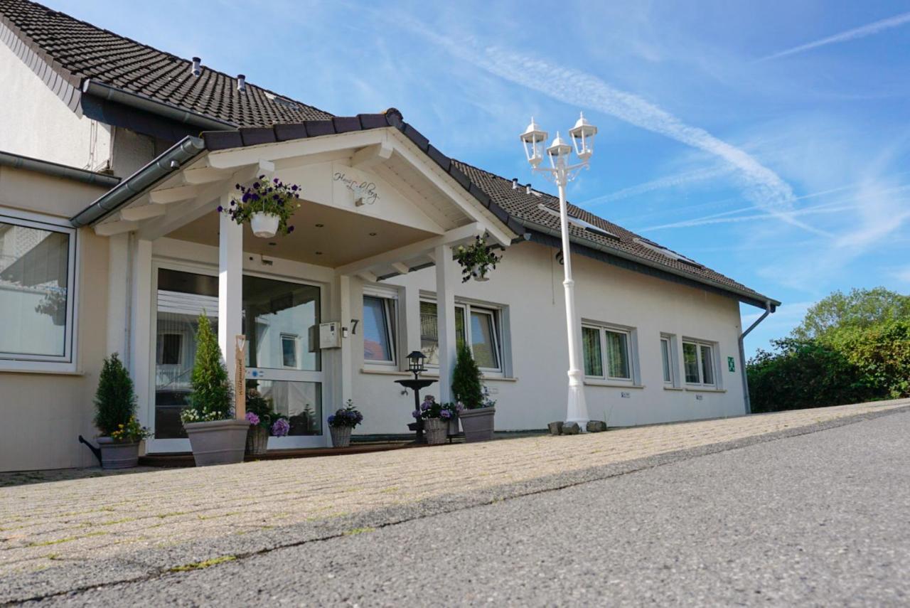 Haus Loehrberg Hotel Hemer Ngoại thất bức ảnh